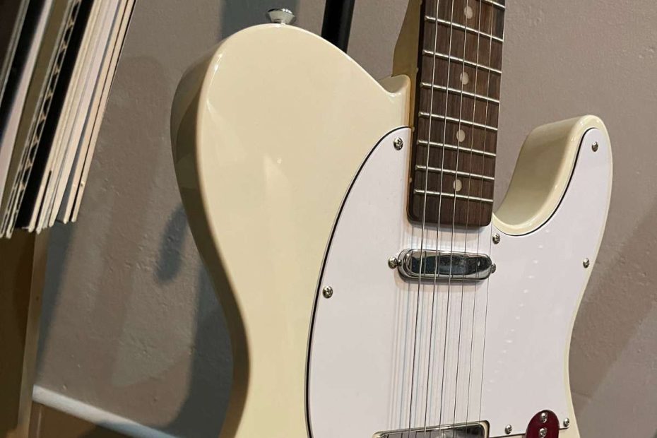 squier affinity telecaster olympic white